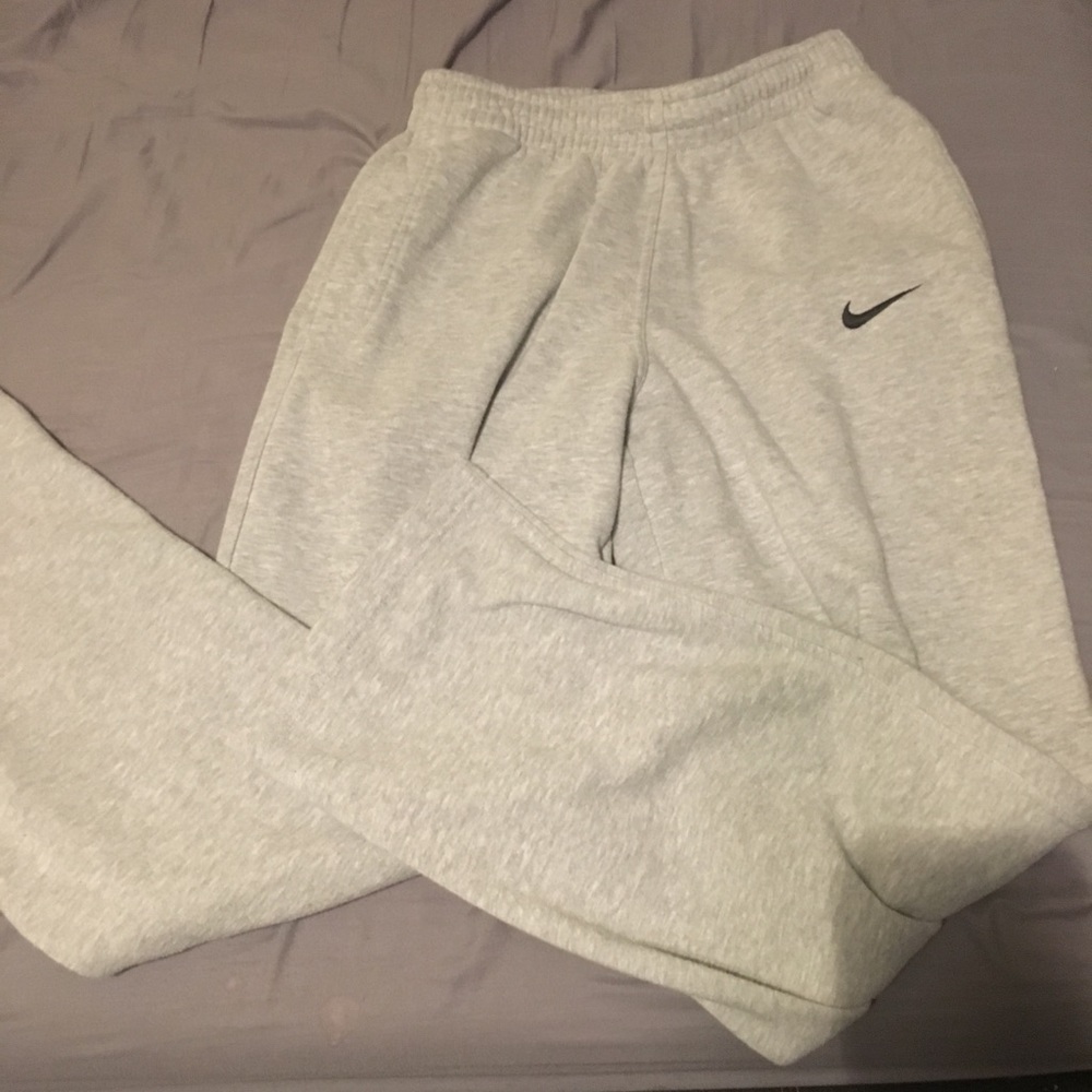 Nike Men’s size small sweatpants
